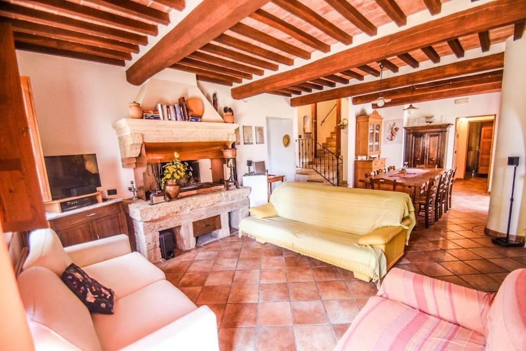 Agriturismo Podere Biancospino Piscina Privata Chianciano Terme Luaran gambar