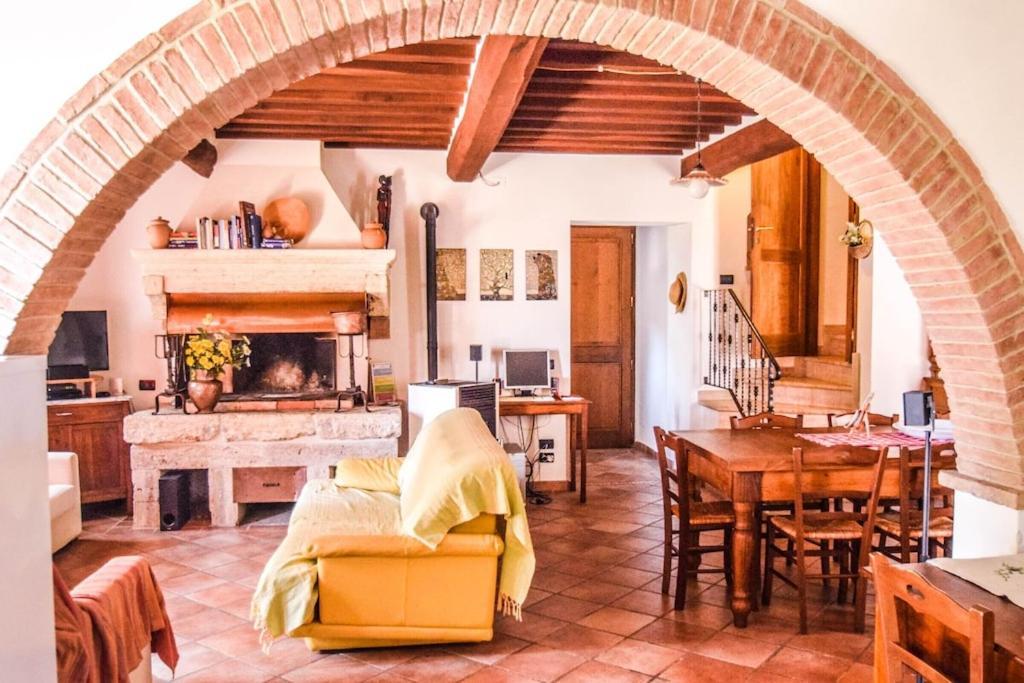 Agriturismo Podere Biancospino Piscina Privata Chianciano Terme Luaran gambar